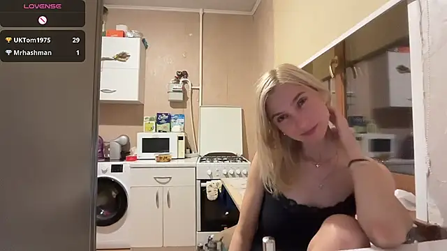 AngelJeni live cam on StripChat