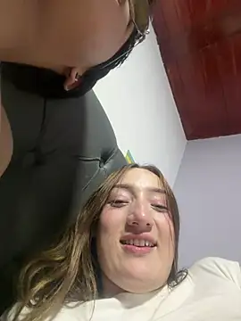 Valery_Salmons live cam on StripChat
