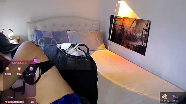 NinaDOM4CUM live cam on StripChat