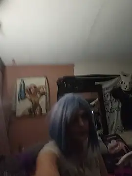 ellajval999 live cam on StripChat