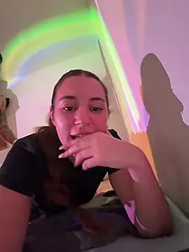 SavannahNoire live cam on StripChat