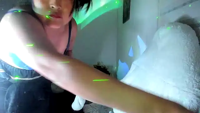 Shaddycute_ live cam on StripChat