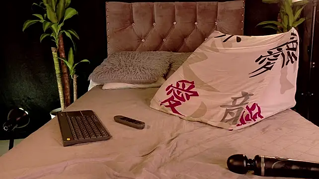 Bruno___69 live cam on StripChat