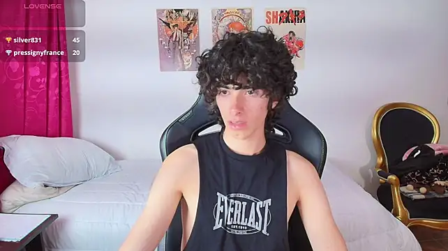 Nude_Boy18 live sex cam