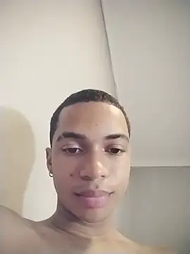 Venus_Twink__ live cam on StripChat