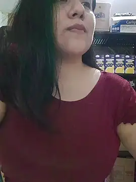 Kalani_Engel live cam on StripChat