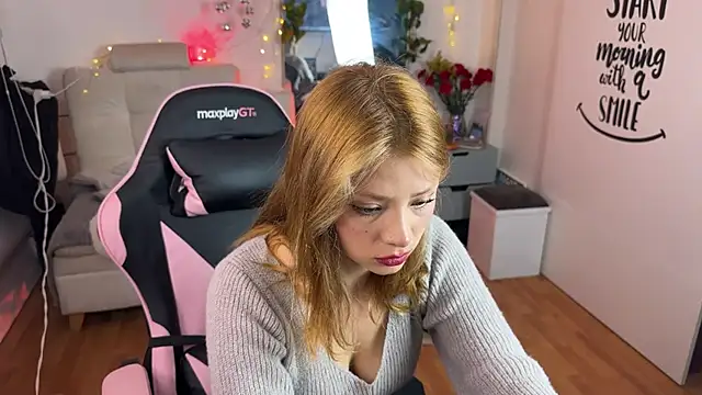 ari_kat live cam on StripChat