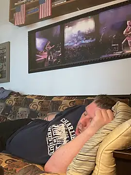 Stephanie1984 live cam on StripChat