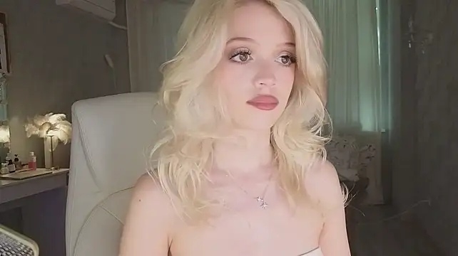 I_am_joss live cam on StripChat