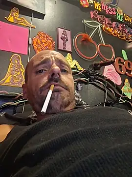 DaddyAndSplashQueen live cam on StripChat