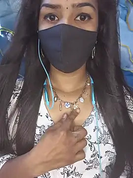 Tamil_Charu_ live cam on StripChat