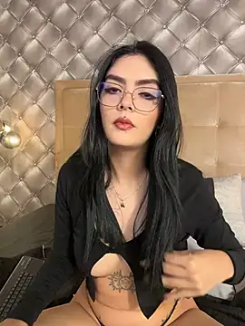 AliceRitter live cam on StripChat