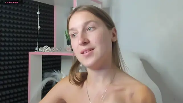 Xenia_paradise live cam on StripChat