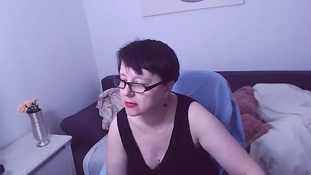 ChristaRose live cam on StripChat