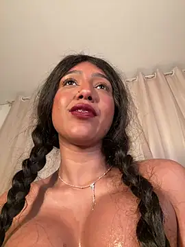 Kaiisa_ live cam on StripChat