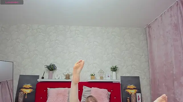 KattyPeachX live cam on StripChat