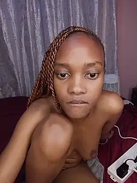petitebony2 live cam on StripChat