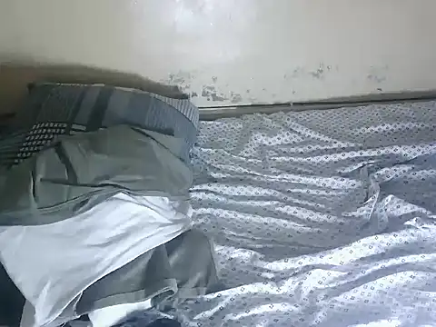 cute-shamza live cam on StripChat