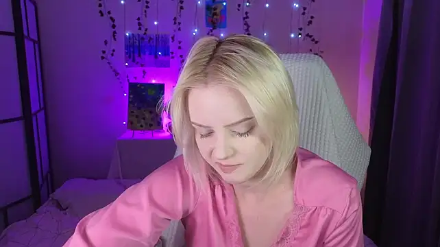 ImBonBon live cam on StripChat