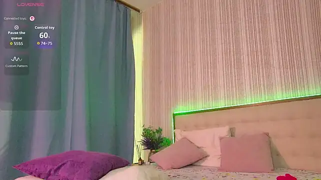 RubyValen live cam on StripChat