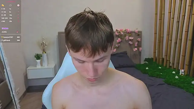 cuMte_boy live cam on StripChat