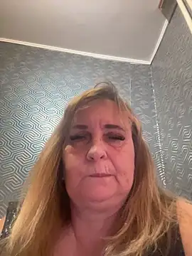 Irina2909@xh live sex cam