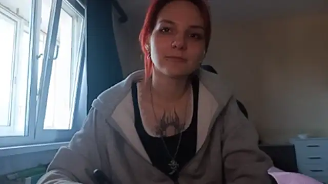 MuggyEpigram live cam on StripChat