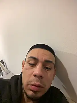 Taylor_DiamondBoy live sex cam