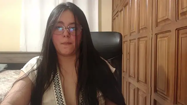 Venus_cat_ live cam on StripChat