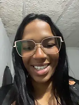 FlorSalvaje_ live cam on StripChat