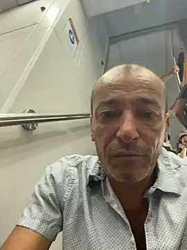 DEVILMAN66RM live cam on StripChat