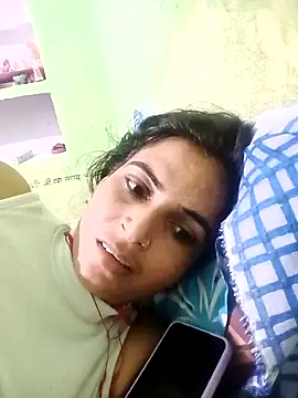 Big_soniya55A live cam on StripChat