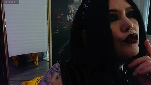 wickedxqueen live cam on StripChat