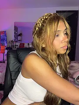 stormyy_ live cam on StripChat