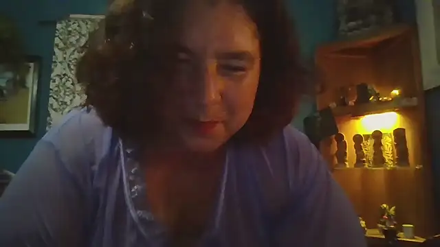 lil-gemini-hippy live cam on StripChat