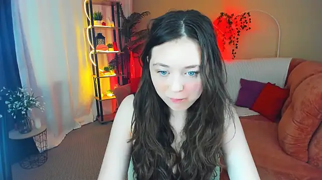 AlluringLookk live cam on StripChat