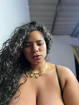 Simone_Miller live cam on StripChat