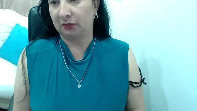 Ashyle live cam on StripChat