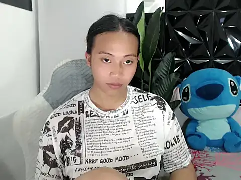 sweetiie_caren live cam on StripChat