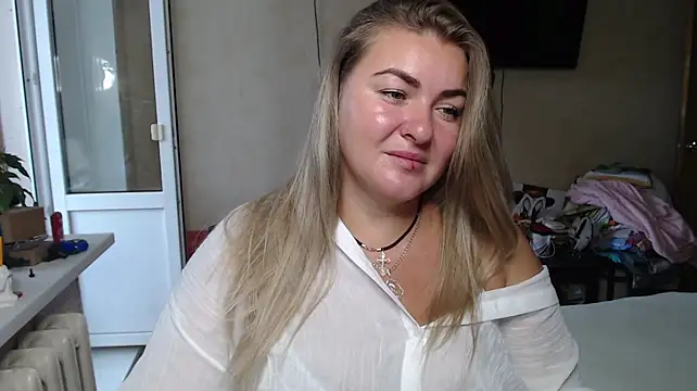 NikaSkylink live cam on StripChat