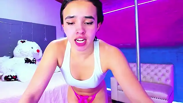 salfetkaa live cam on StripChat