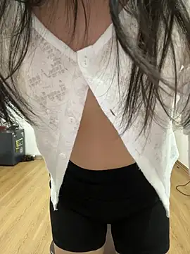Tran_myy live cam on StripChat