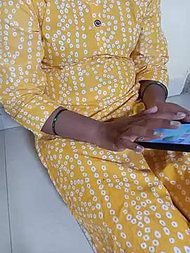 Seema_yadav01 live cam on StripChat