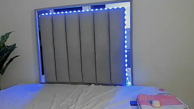 Stardoll_777 live cam on StripChat