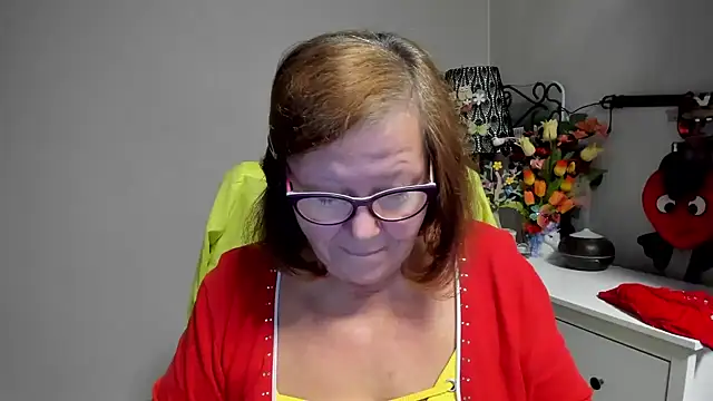 Adelewildx live cam on StripChat