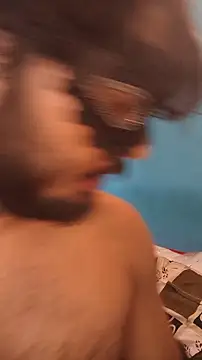 sexy42couple live cam on StripChat