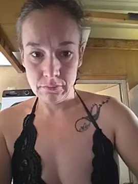 Aliciadelicieuse live cam on StripChat
