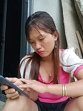 gogo-min live cam on StripChat