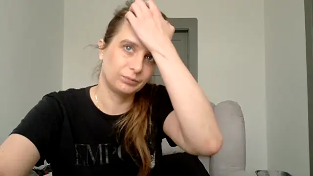 Chantalee live cam on StripChat