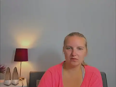 RoseTeacherX live cam on StripChat